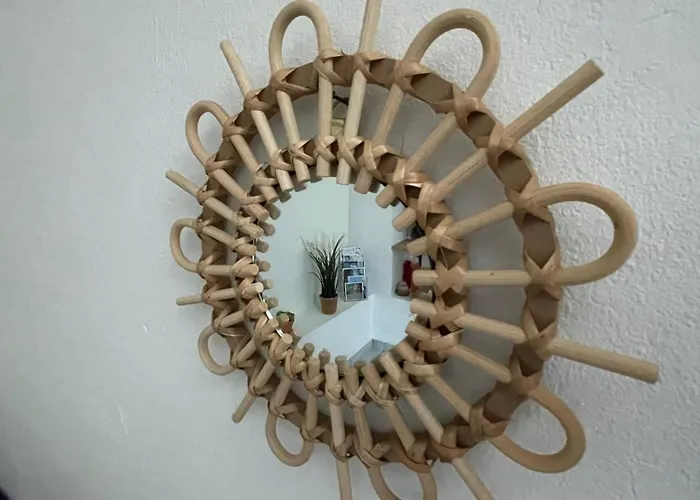 Gemuetliche Moeblierte Souterrain Wohnung