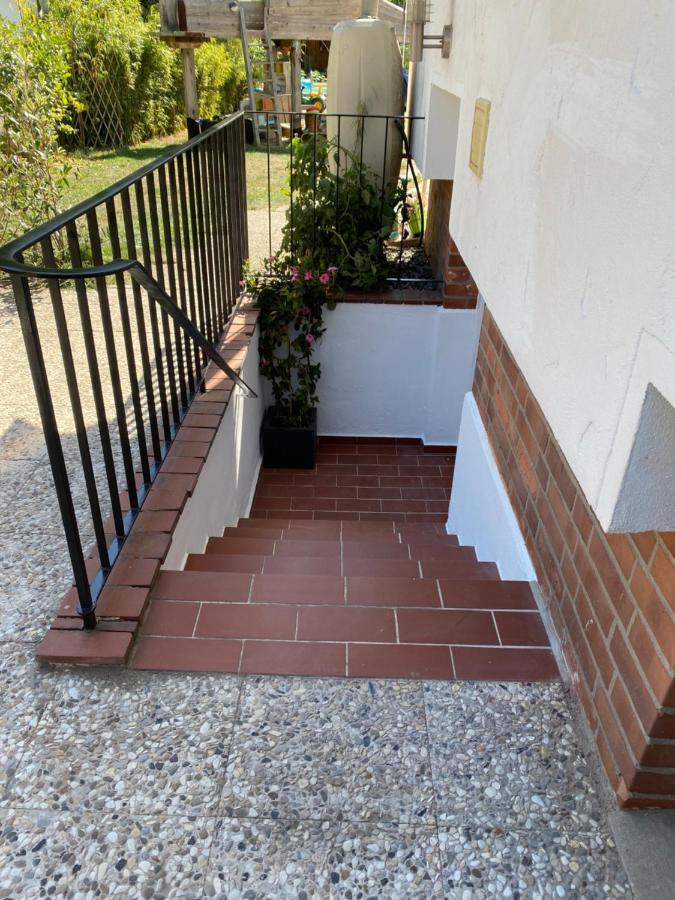 Apartment Gemütliche Möblierte Souterrain
